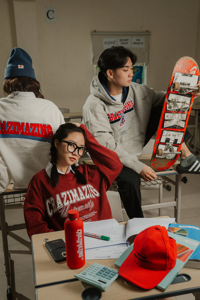 CZ UNIVERSITY SWEATER | MAROON